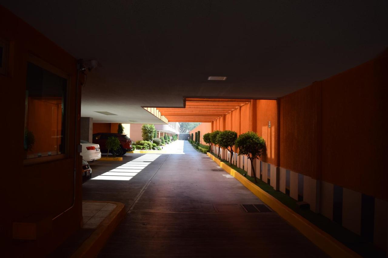 Hotel & Suites La Marquesa Toluca Eksteriør bilde